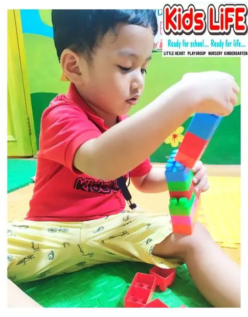 Cup stacking play